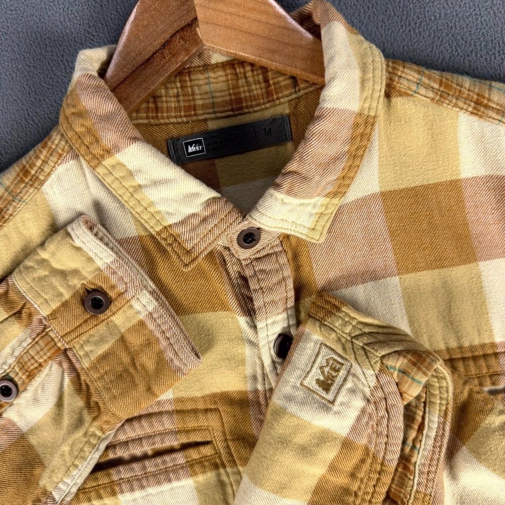 REI Shirt Shacket Mens Medium Yellow Gold Lined Flannel Outdoor Nature Camp
